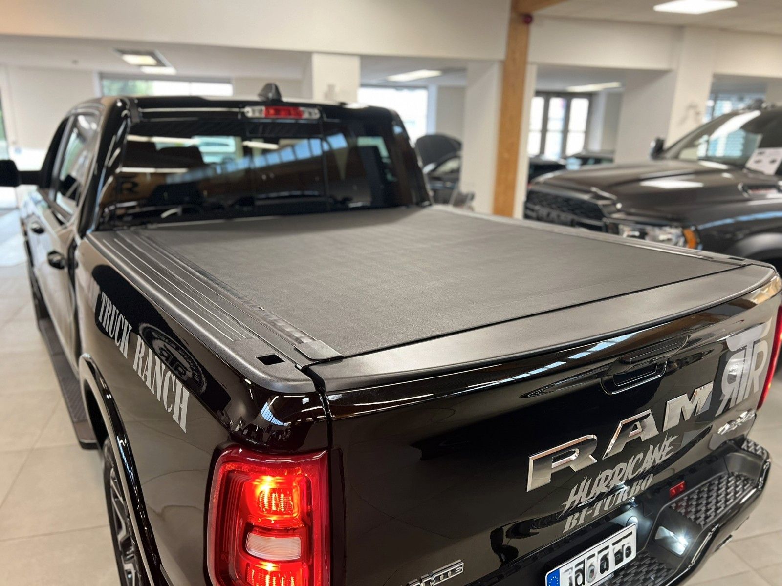 Fahrzeugabbildung Dodge RAM 1500 Laramie Sport MY25 *LPG,REVOLVER,AHK*