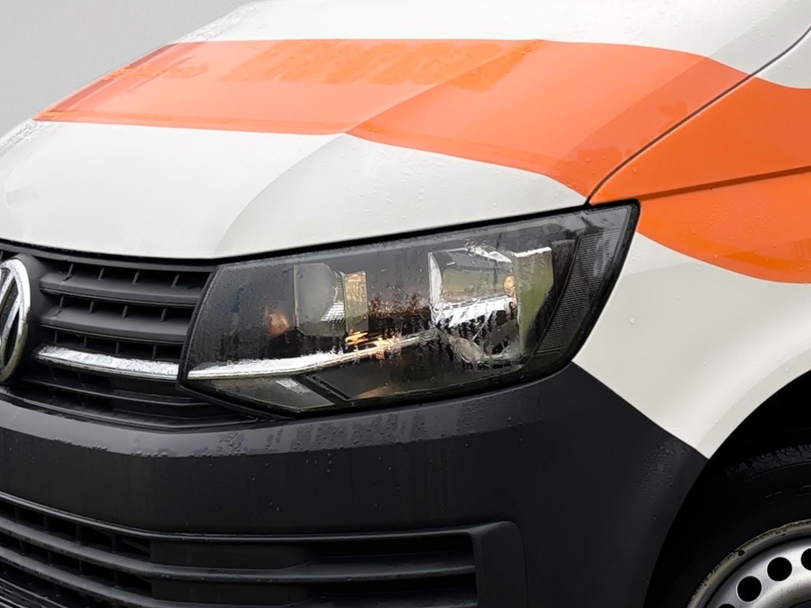 Fahrzeugabbildung Volkswagen T6 Transporter Kombi EcoProfi lang