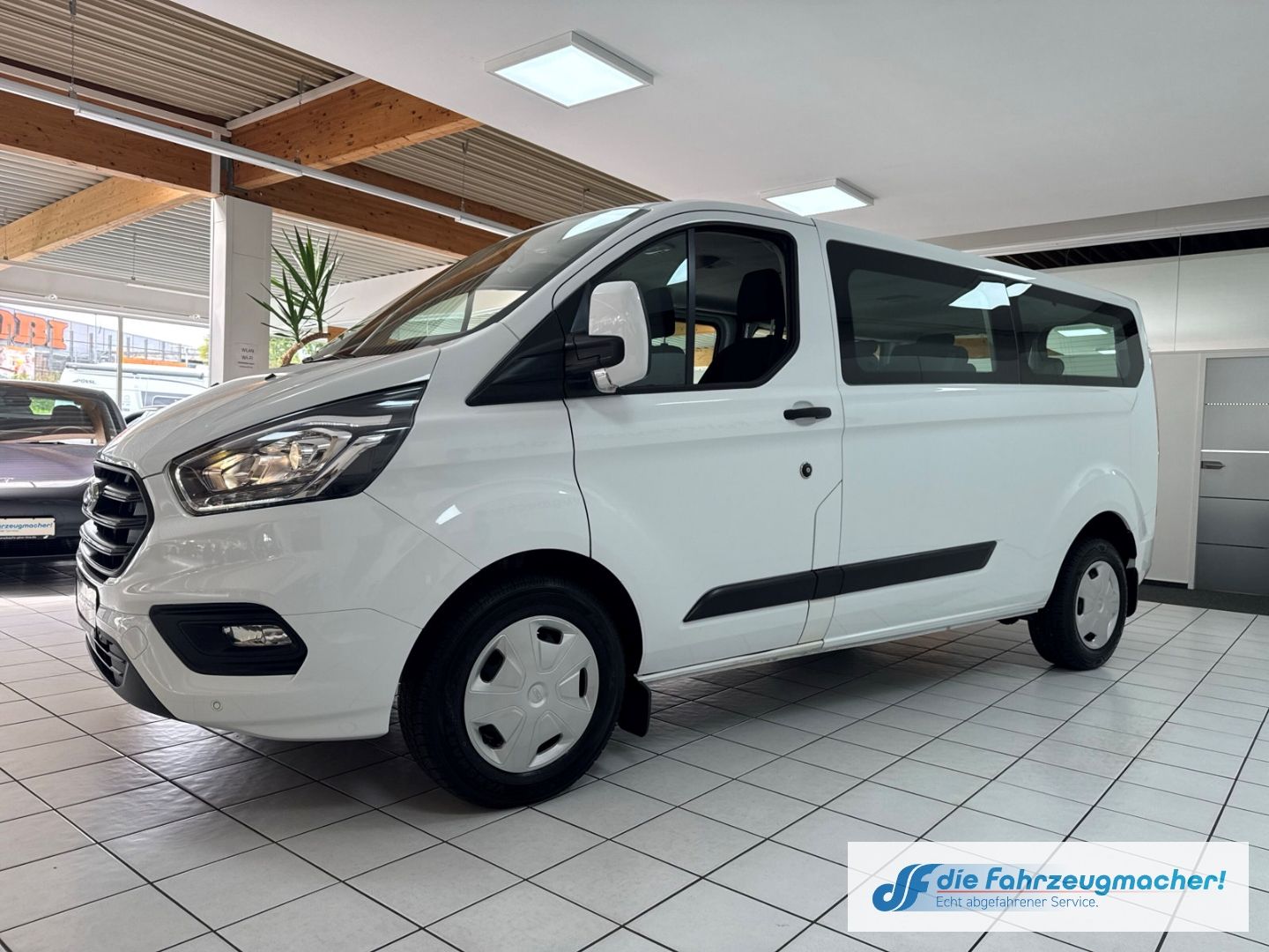 Fahrzeugabbildung Ford Transit Custom 320 L2 Trend 2.0 TDCi EU6d Dyn. K