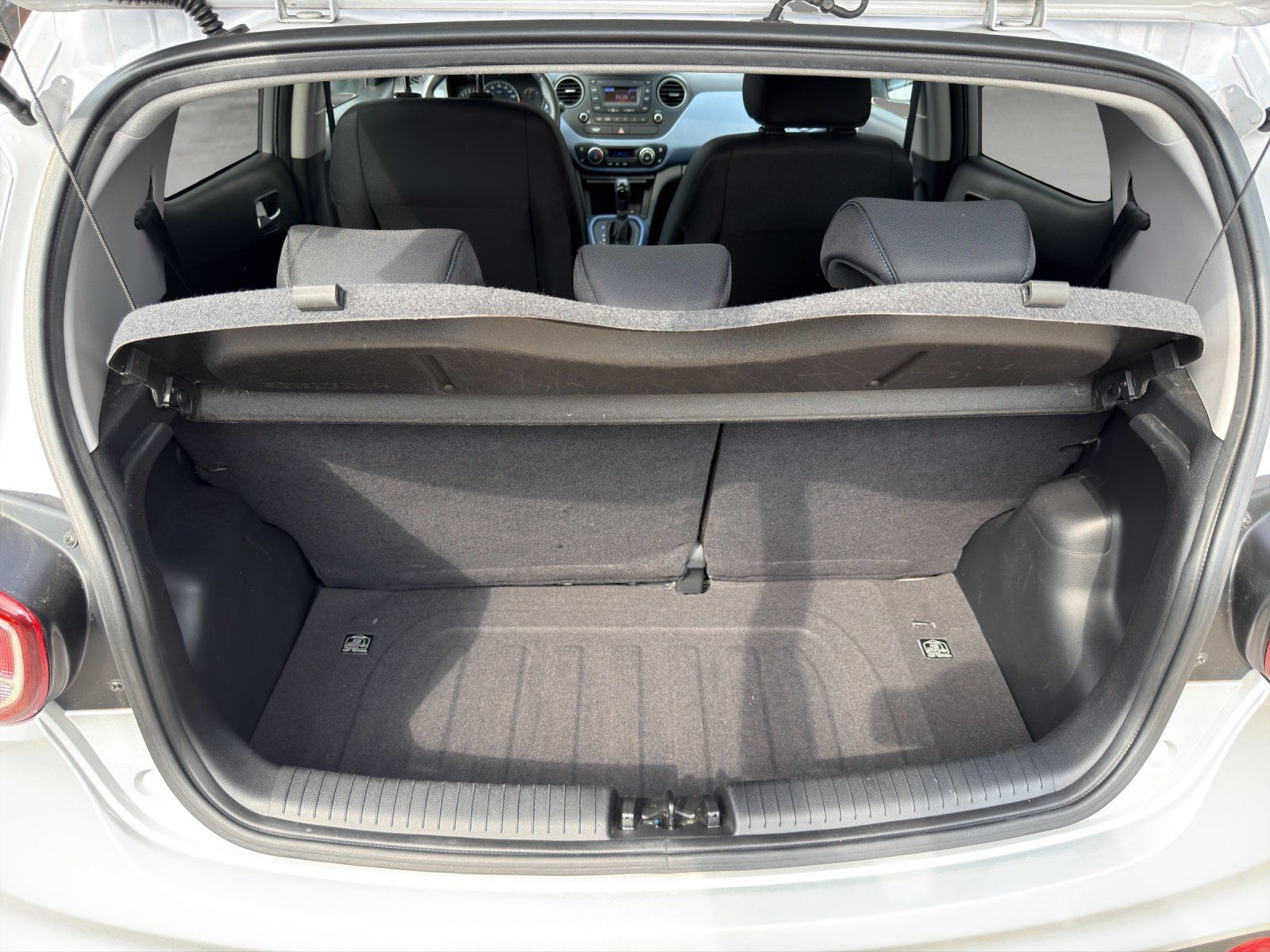 Fahrzeugabbildung Hyundai i10 1.2 Sytle el. SD Glas Sitzh. Automatik Klima