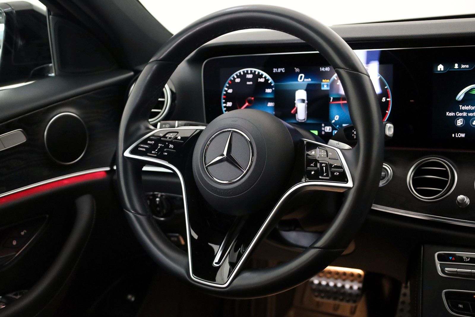 Fahrzeugabbildung Mercedes-Benz E 220 d 4M All-Terrain,Kamera,Navi,SH,AHK, SR+WR