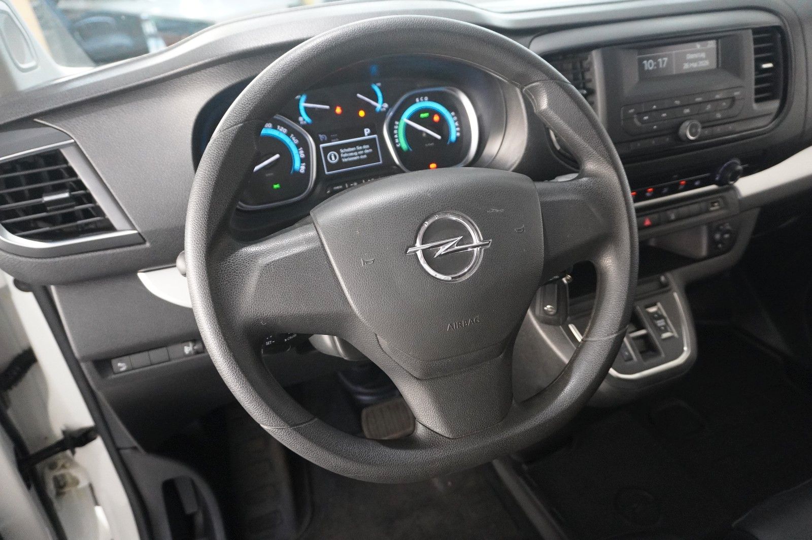 Fahrzeugabbildung Opel Vivaro-e Cargo Edition "M" KLIMA/PDC/TEMP./USB