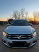 Volkswagen VW Tiguan 5N 1,4l TSI Bluemotion - Volkswagen Tiguan mit Benzin-Antrieb: Kombi