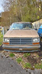 Chrysler Voyager  - Chrysler Voyager mit Benzin-Antrieb: Automatik