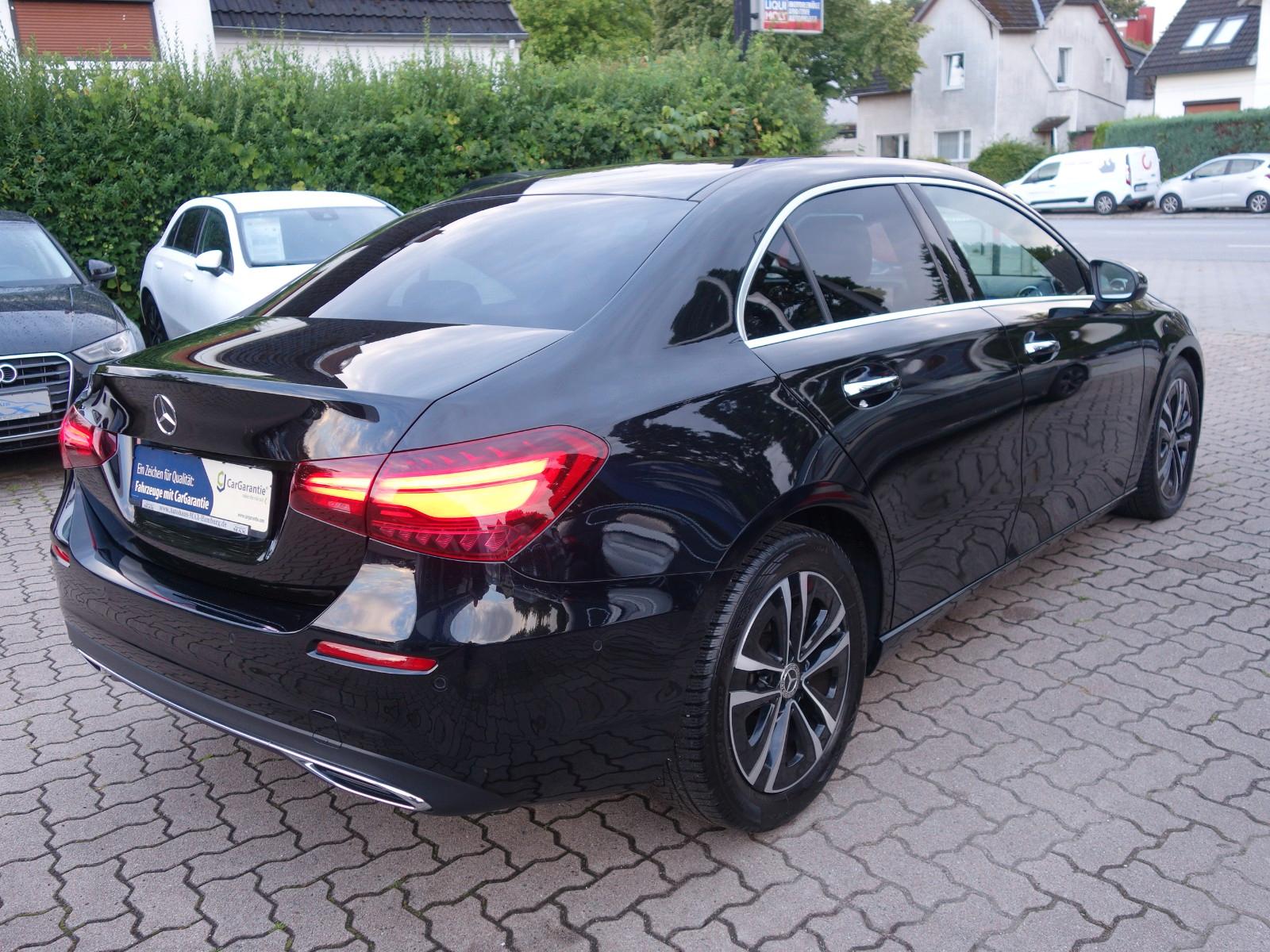 Mercedes-Benz A-Class 2.0D/Limousine/PROGRESSIVE/1-HAND, миниатюра 19