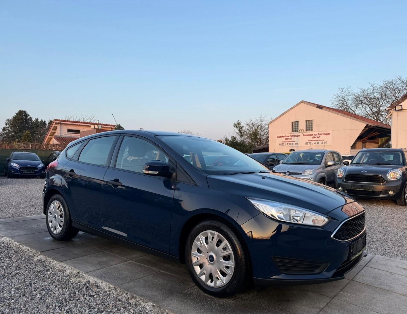 Ford Focus Lim. Ambiente Sportsitze Sport Lenkrad