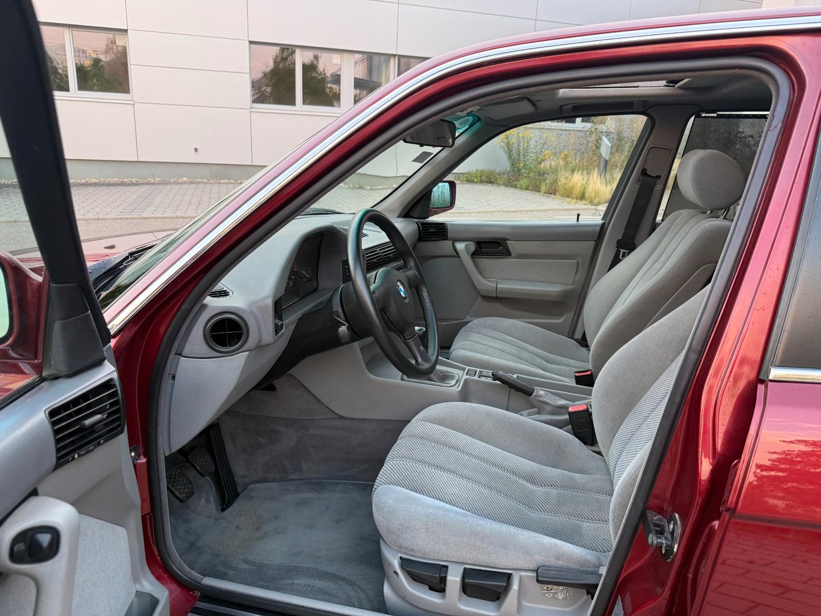 BMW 525I - 192 CV - TOIT OUVRANT -  BVM - VOLANT CUIR