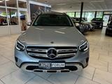 Mercedes-Benz GLC 300de 4M LEDER PANO AHK NAVI 360CAM DIGTACHO - Mercedes-Benz GLC 300 Hybrid (Diesel/Elektro)