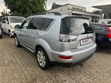 Mitsubishi Outlander Motion 4WD Scheckheftgepf./SHZ/Cam - Mitsubishi aus 2011