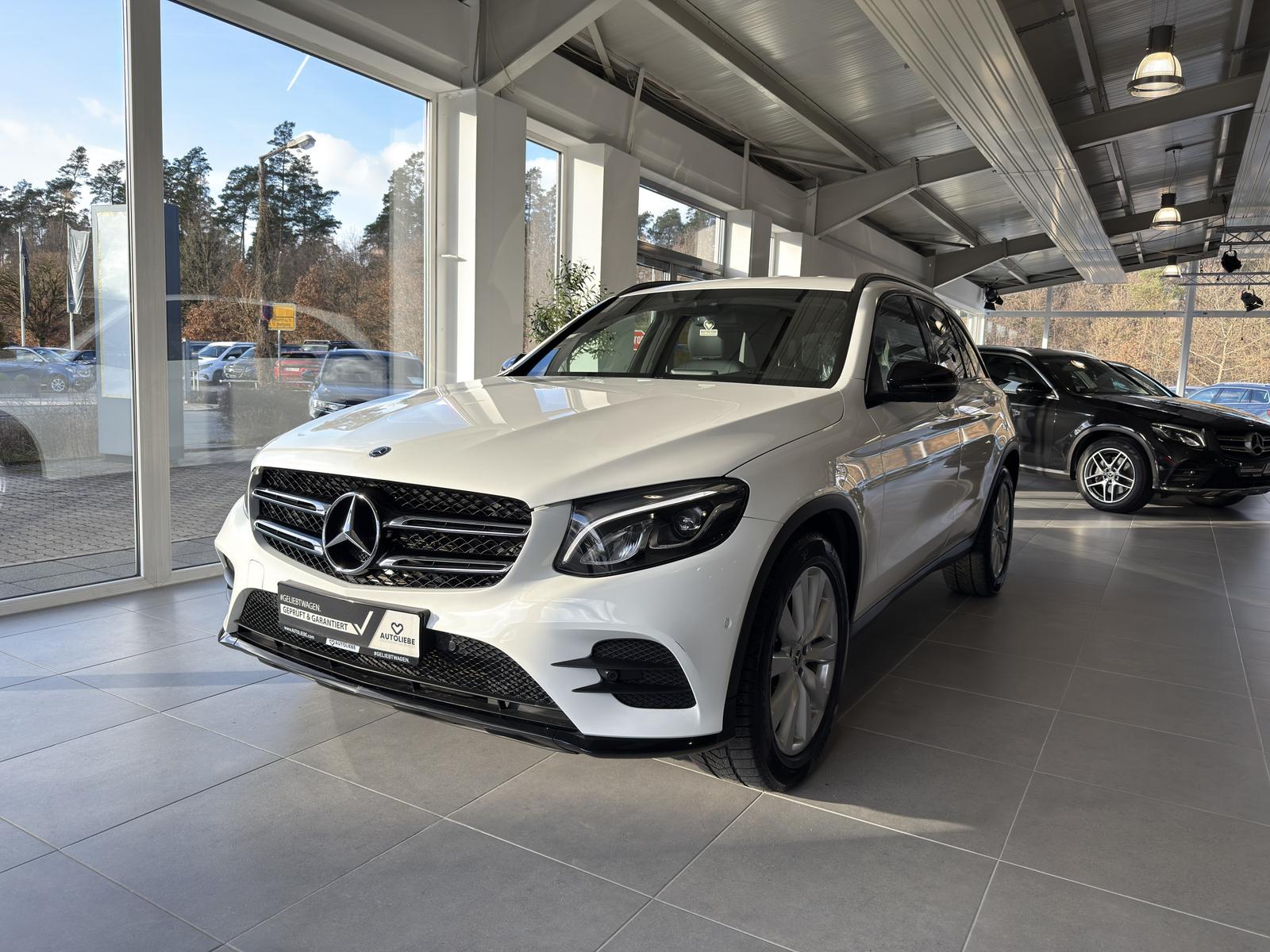 Mercedes-Benz GLC 220 4Matic AMG Line AHK*STANDHEIZUNG*LED