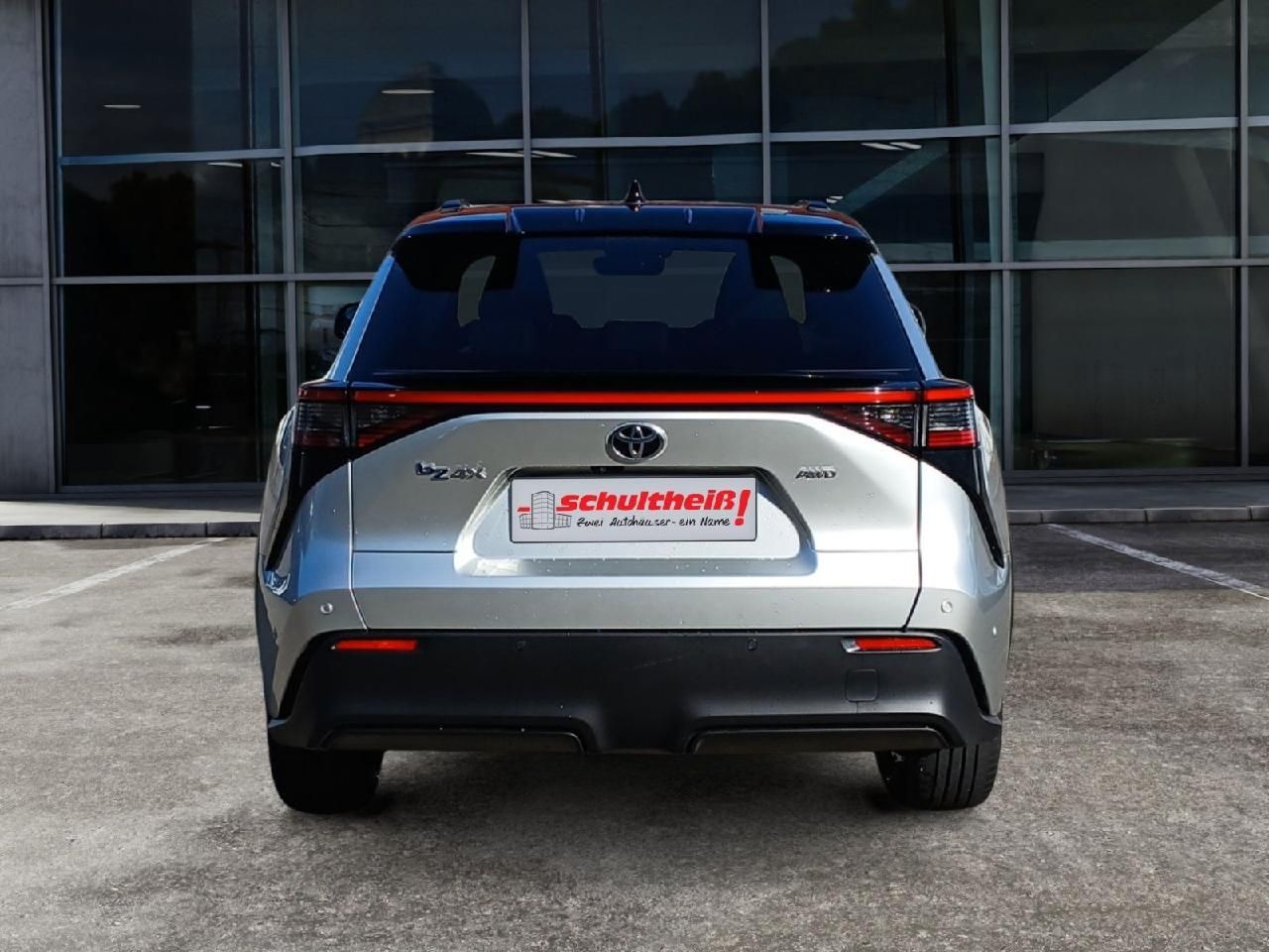 Fahrzeugabbildung Toyota bZ4X AWD
