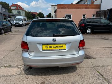 Volkswagen Golf - 6