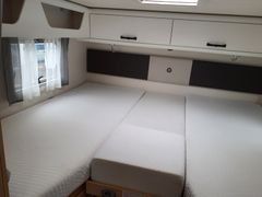 Sunlight T 68, Einzelbetten und Hubbett,Sat automatisch