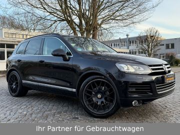 Volkswagen Touareg - 1