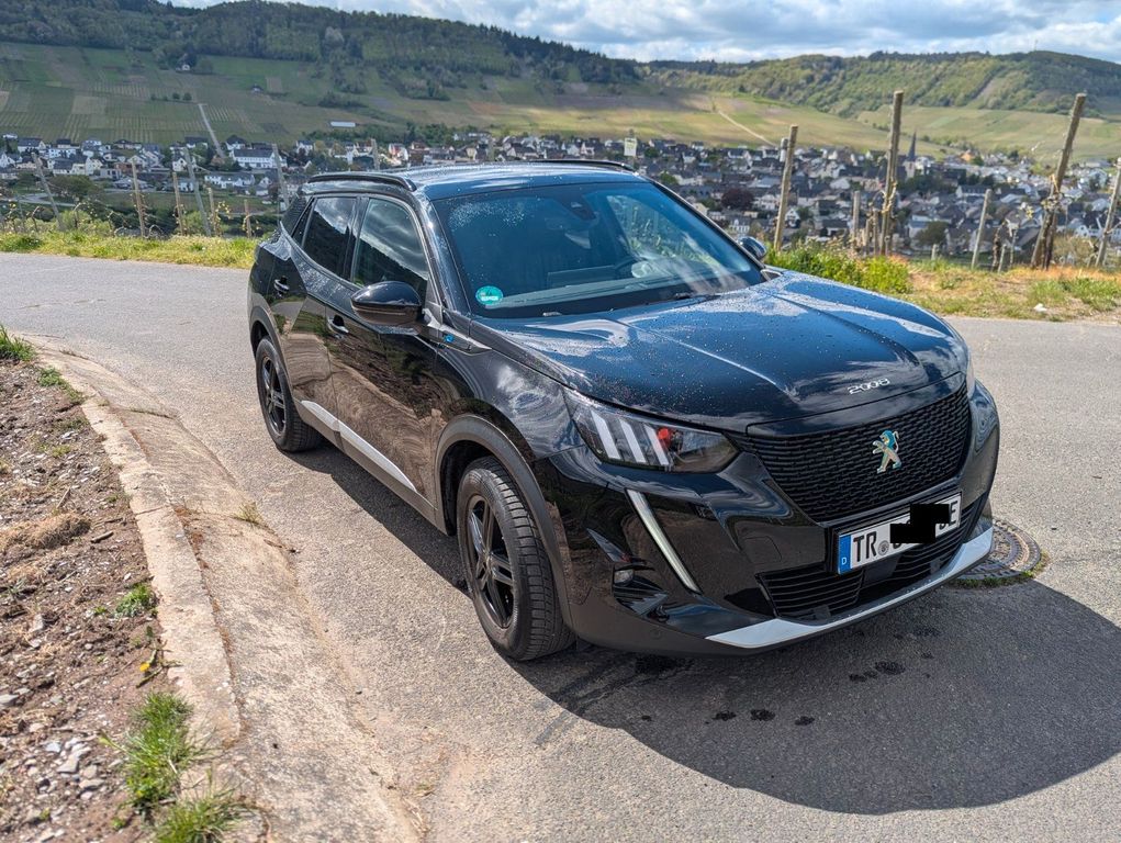 Image of Peugeot e-2008