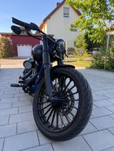 Harley-Davidson Softail Rocker C, Custom Umbau Breakout - CHOPPER UMBAU