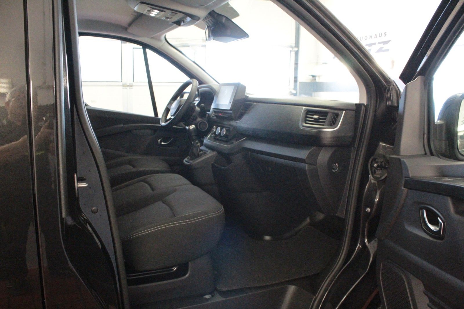 Fahrzeugabbildung Renault Trafic Dci 150 Grdt Evolution *Navi*Klima*