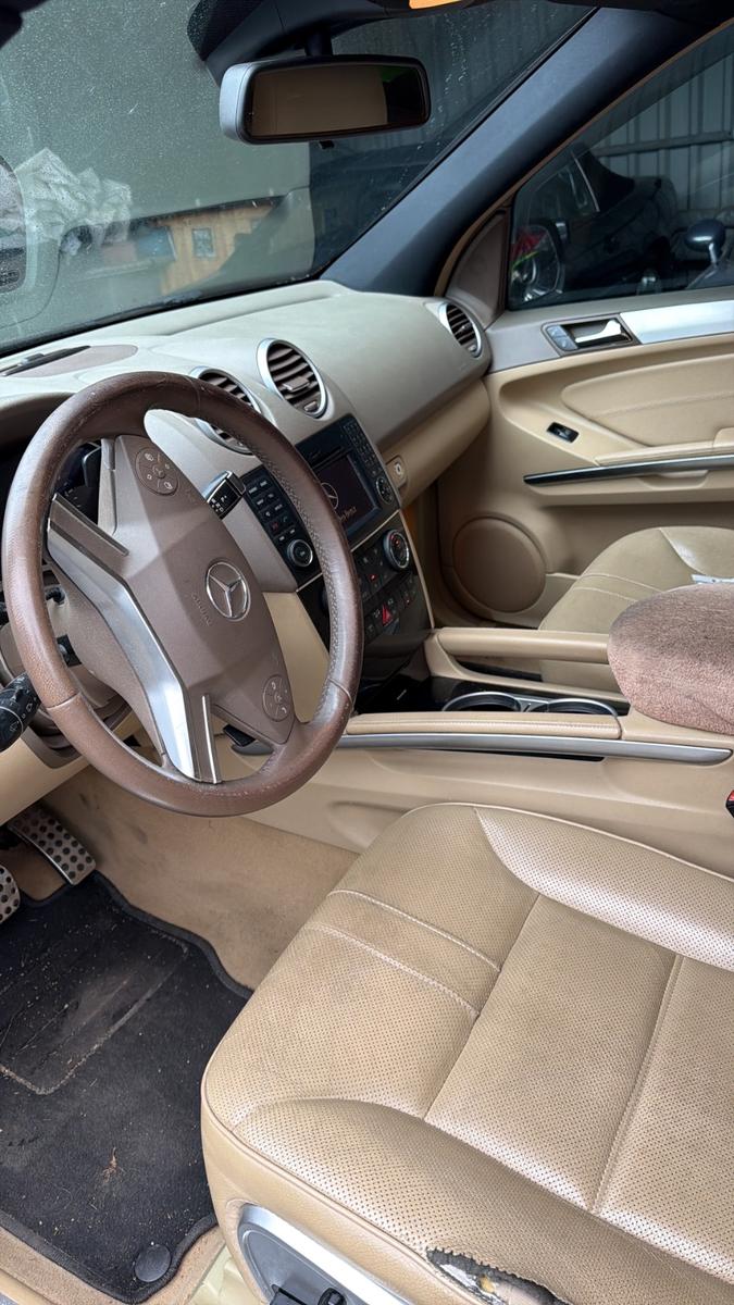 Mercedes-Benz ML280 2009 — engine 2.987 cm³, 190 HP (140kW)