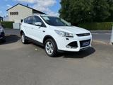 Ford Kuga Titanium - DIESEL - AUTOMATIK - 2. Hand und - Ford Kuga mit Diesel-Antrieb