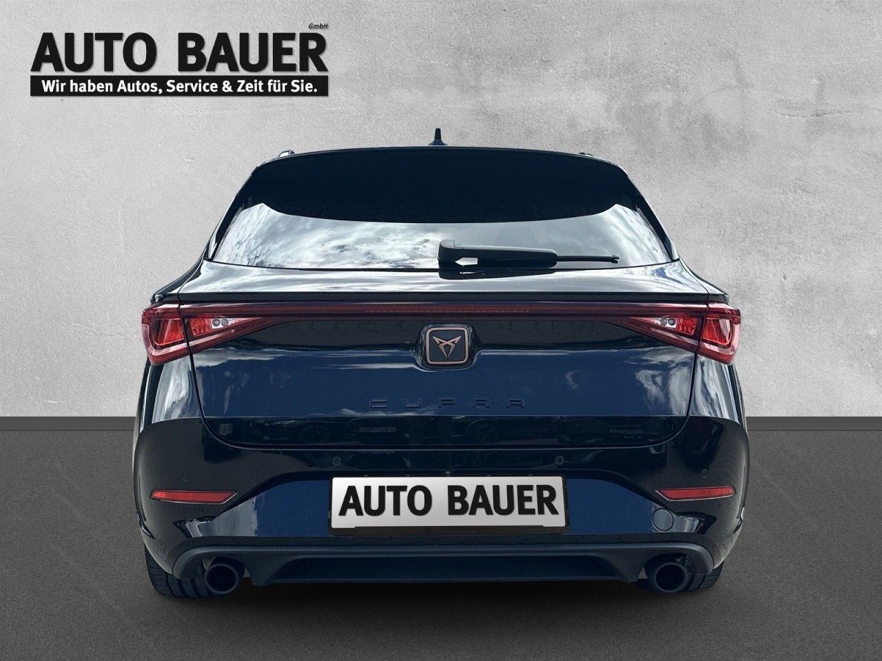 Fahrzeugabbildung CUPRA Leon VZ Sportstourer 2.0 TSI 245 PS DSG - mit KI generiert/bearbeitet