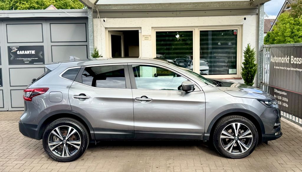 Nissan Qashqai 1.6 N-Connecta 360°K+Navi+Shz.+Tempomat – Ansicht 3