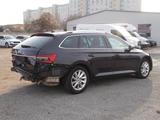 Skoda Superb Combi Ambition mit Heckschaden !!! - Skoda Superb Gebrauchtwagen in Magdeburg