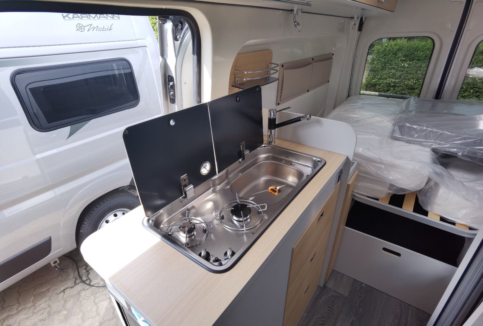 Fahrzeugabbildung Karmann Dexter 560 4x4