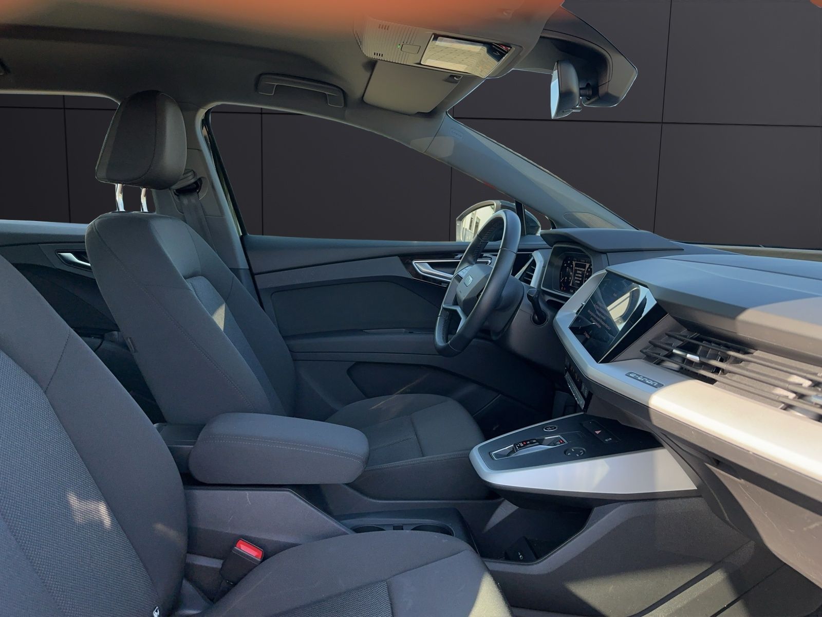 Fahrzeugabbildung Audi Q4 e-tron 35 Virtual DAB LED NAVI