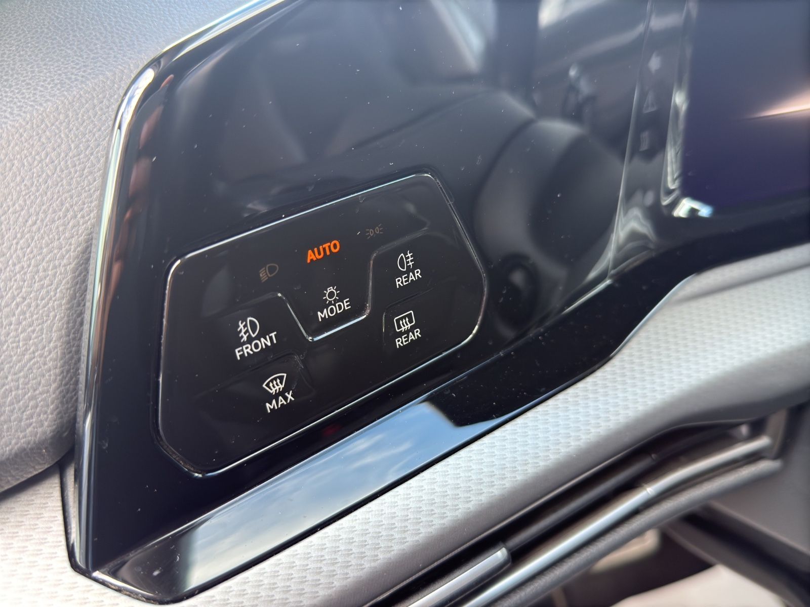 Golf VIII Variant Alltrack 4Motion*NAVI*1.HAND*
