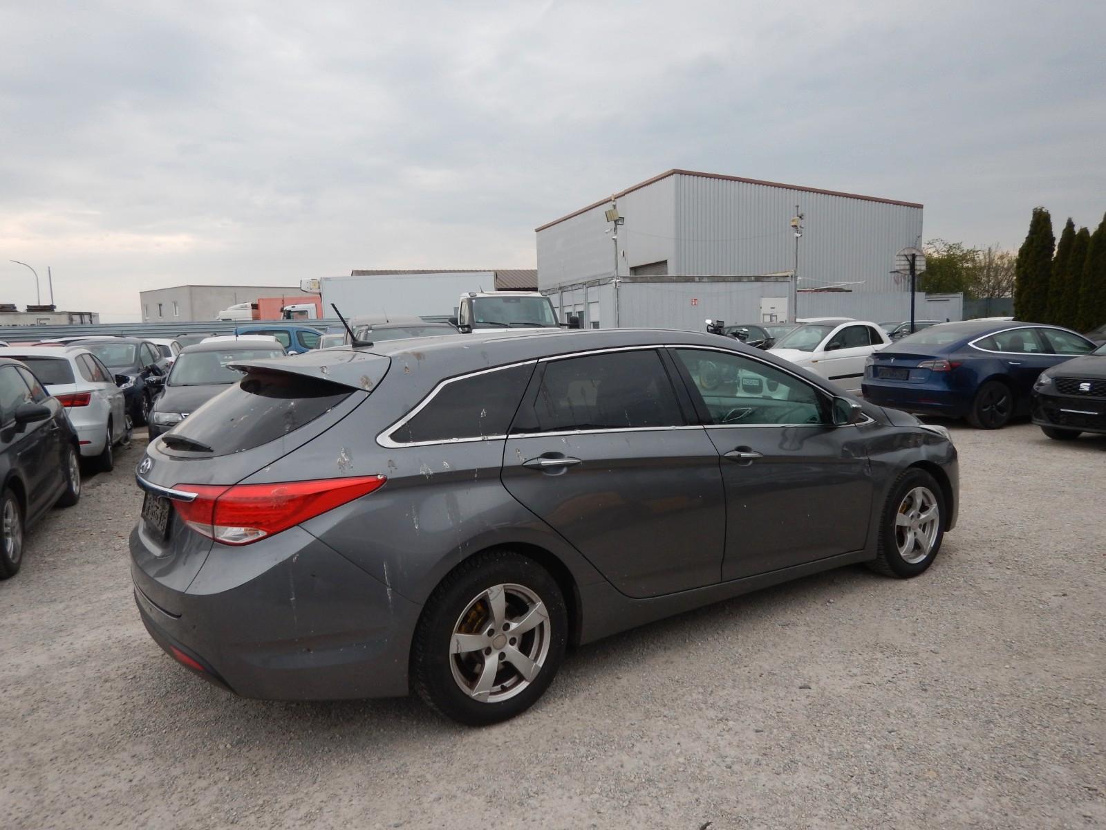 Hyundai i40 2014 — photo 16