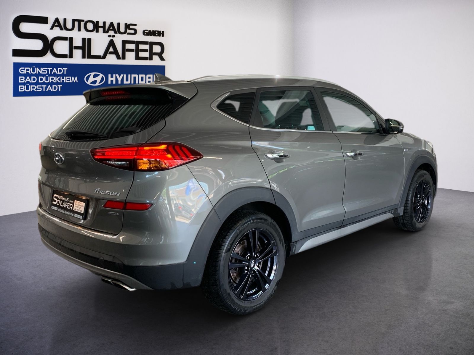 Fahrzeugabbildung Hyundai TUCSON 2.0 CRDi 8-AT Mild Hybrid Premium 4WD Exp