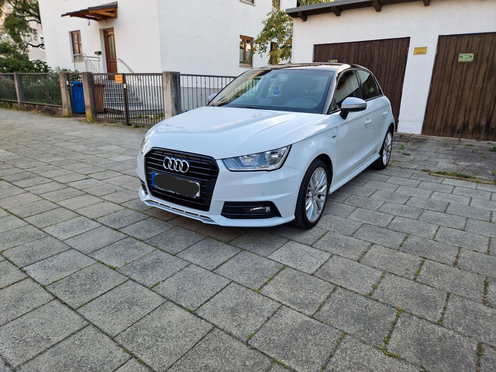 AUDI A1 1.4 TDI S line mit Automatikgetriebe