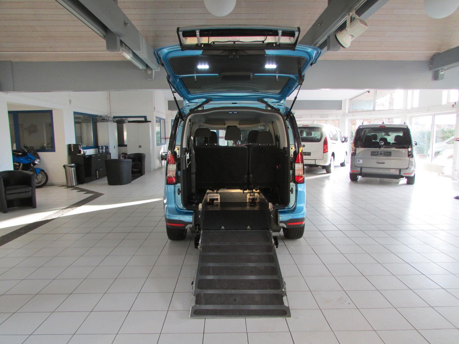 Ford Tourneo Connect Rollstuhlrampe Behindertengerech