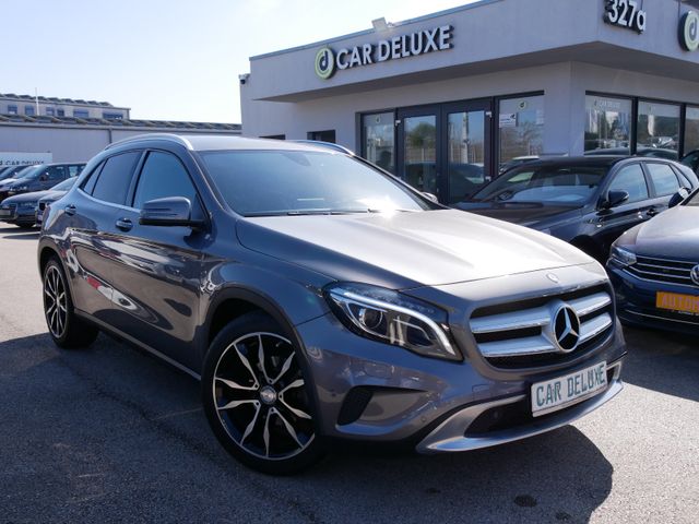 Mercedes-Benz GLA 180 Automatik*NAVI*SPORTSITZE*TEILLEDER*LED*