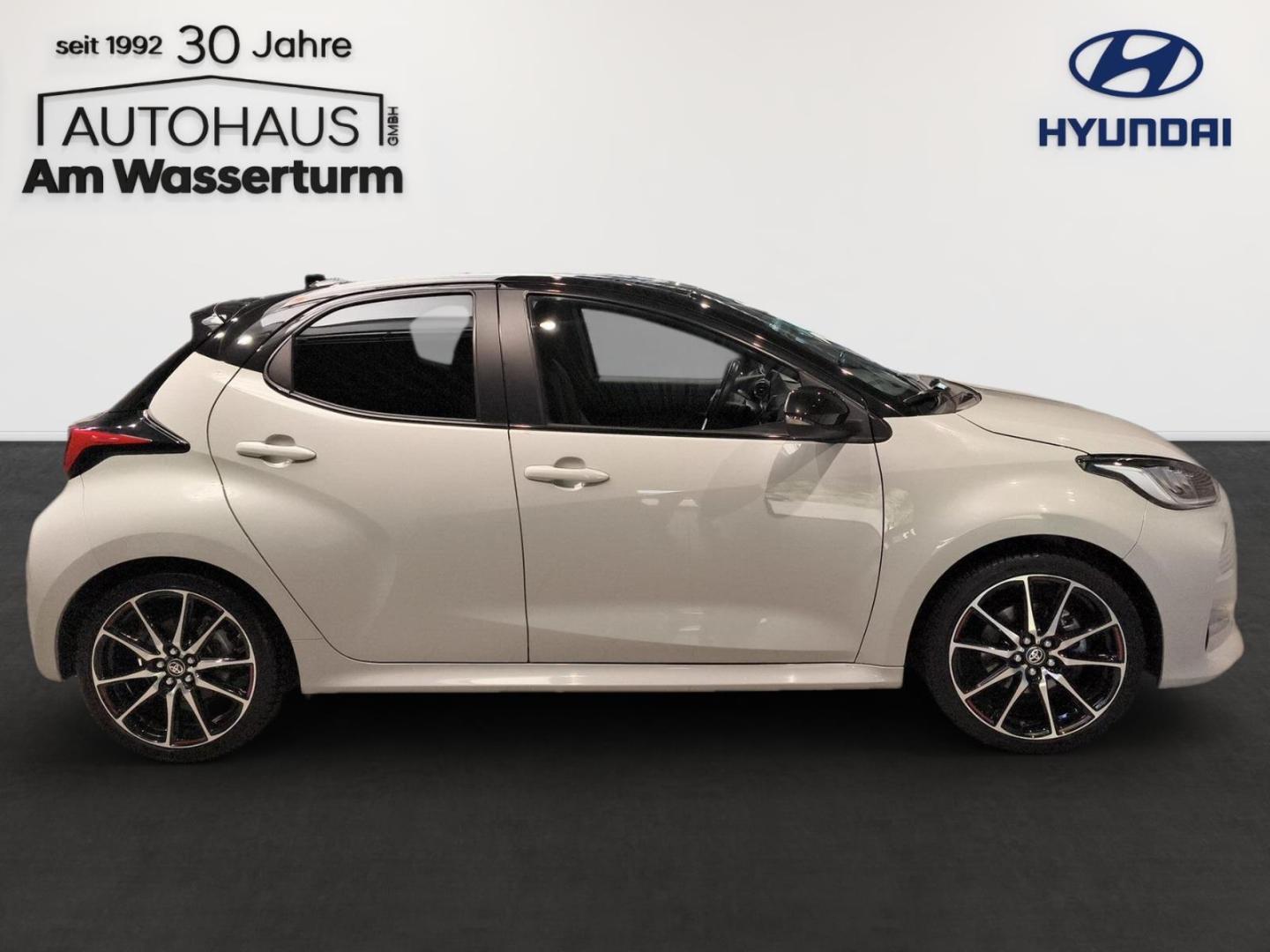 Toyota Yaris Hybrid GR Sport Infotainment-Paket Sitzhei