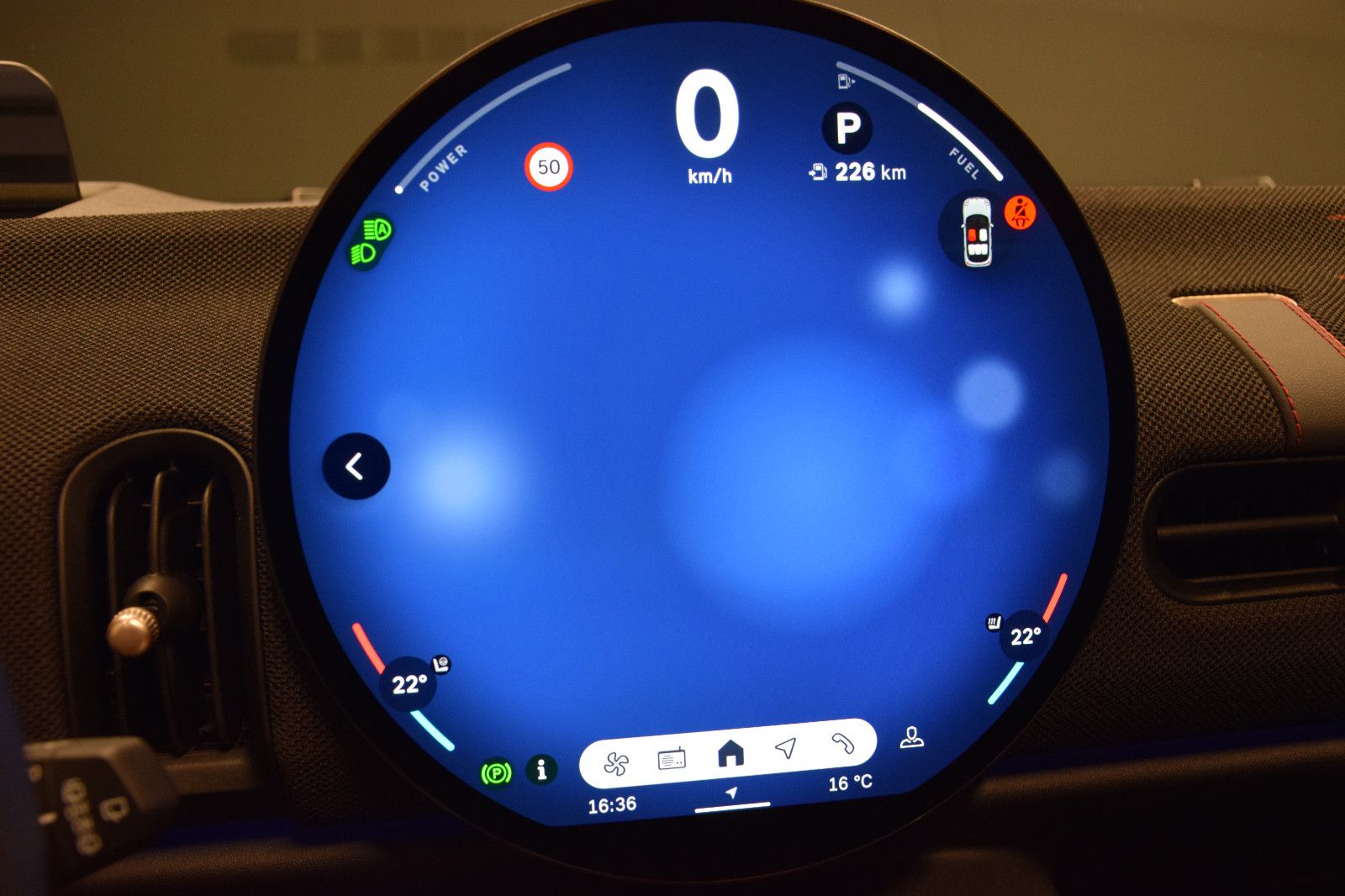 Fahrzeugabbildung MINI Cooper C John Cooper Works Trim HuD Pano Leder