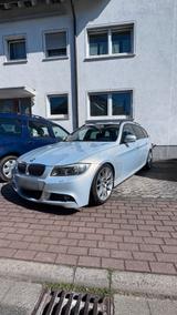 BMW E91 330i Touring - M Paket / Pano / Lo... - BMW 330 Kombi 330i e91 mit Benzin-Antrieb
