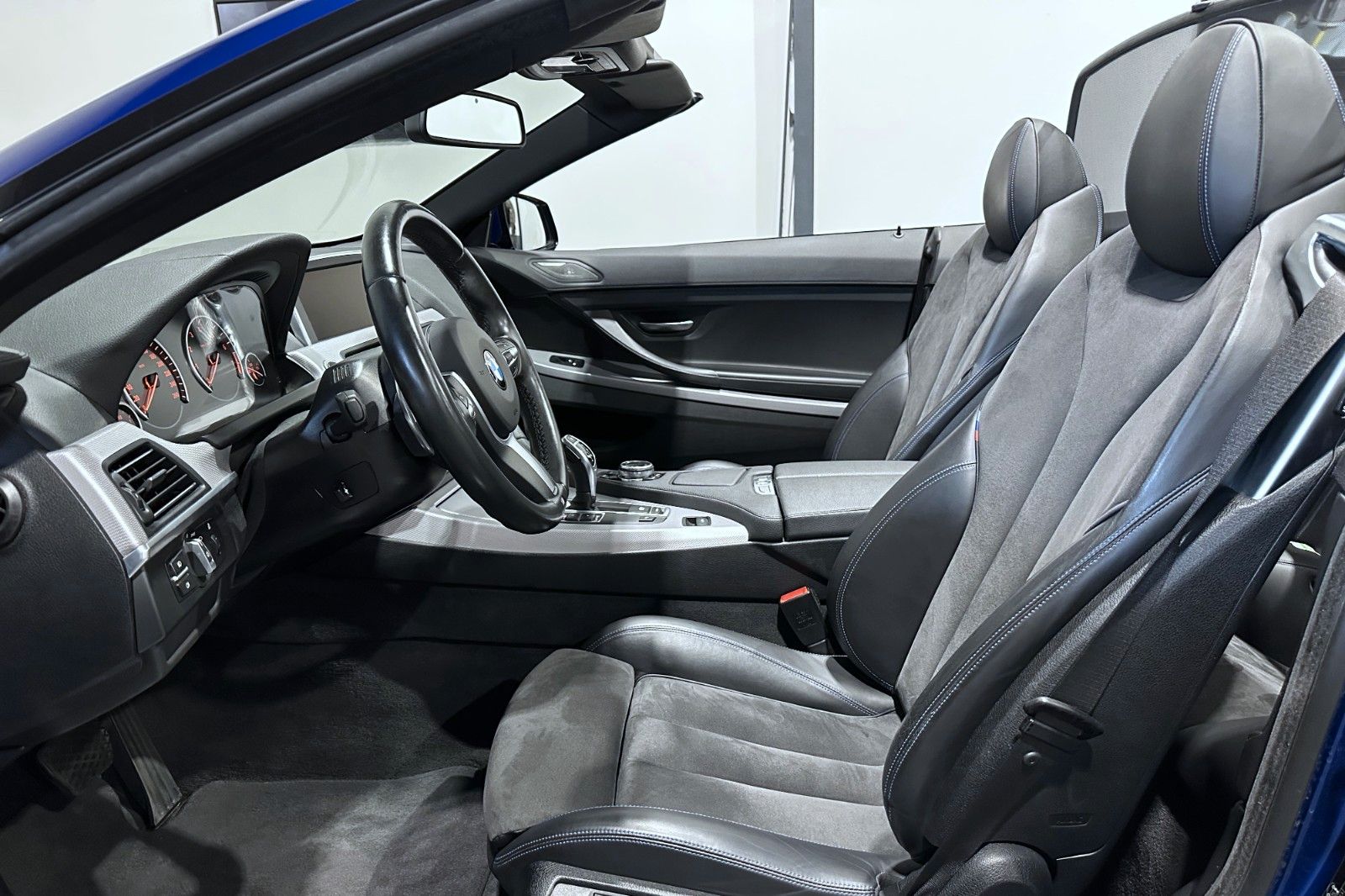 Fahrzeugabbildung BMW 650i Cabrio | M-Paket | Harman-Kardon