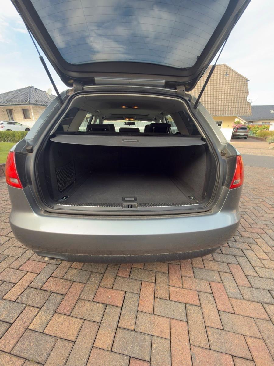 Audi A4 2006 — photo 14
