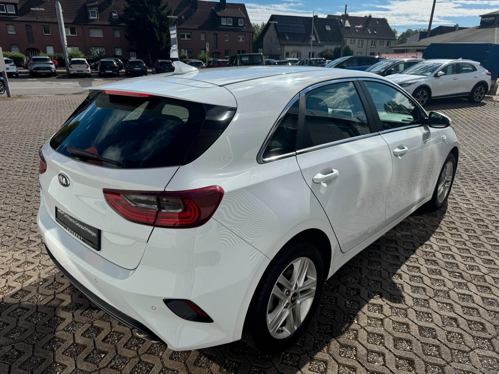 Kia Ceed 1.4 T-GDI DCT7 Vision *Navi*AWR*Garantie*