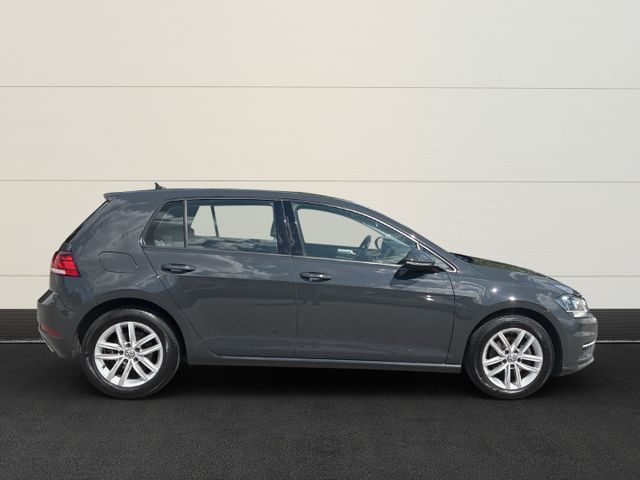 Volkswagen Golf VII Comfortline BMT Klima+AHK+PDC v+h+LED