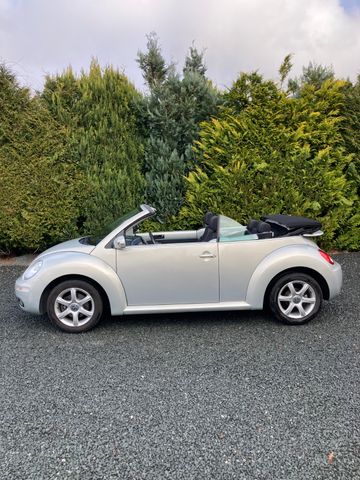 Volkswagen Beetle Cabrio 1.6,Klima, Sitzheizg, Tüv neu