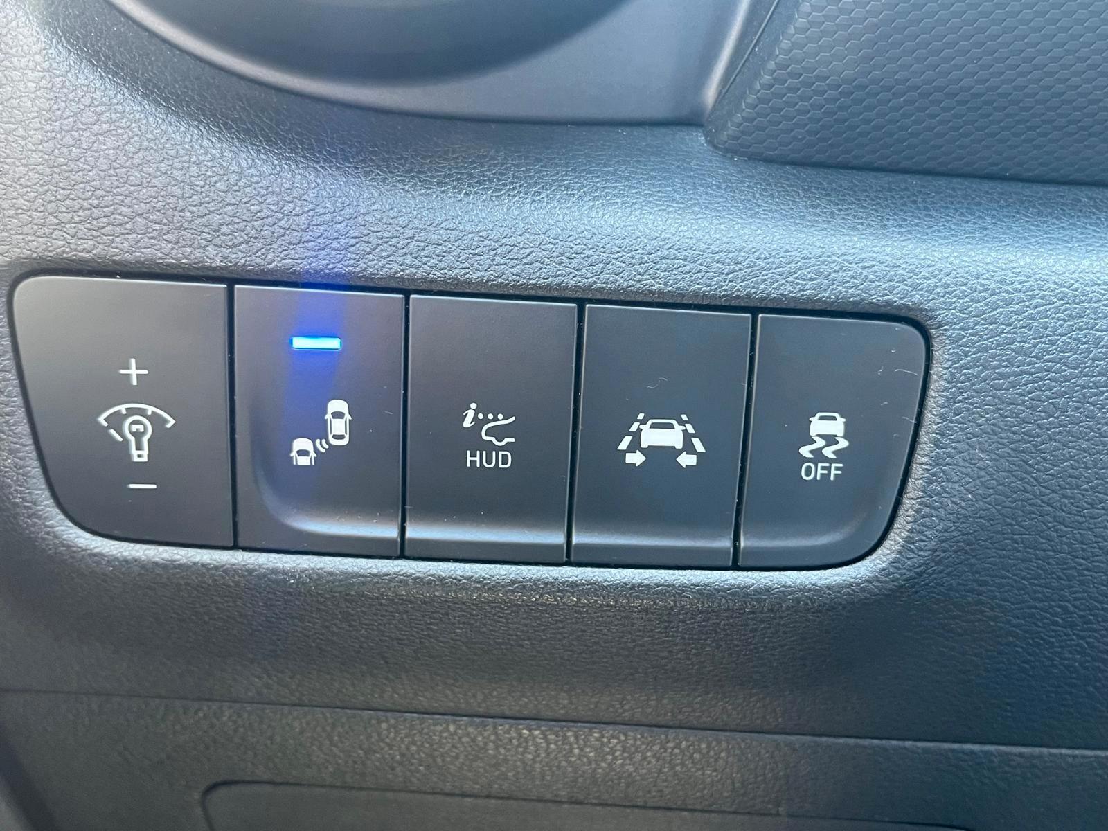 Hyundai Kona Premium*HUD*Lenkradh*