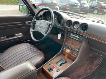 Mercedes-Benz SL 560