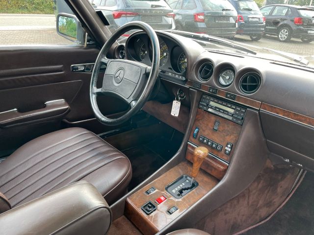 Mercedes-Benz SL 560