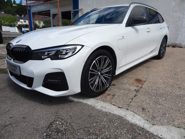 Fahrzeugabbildung BMW 330 e M Sport/1.Hd/LED/Kamera/Virtual/Navi/