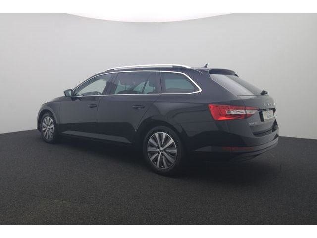 Fahrzeugabbildung SKODA Superb Combi Ambition LED ACC Navi DSG
