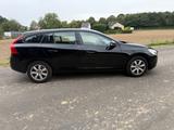 Volvo V60 D2 Momentum - gebrauchte Volvo V60 aus dem Jahr 2012