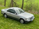 Mercedes-Benz CE 220  Sammler H-Zul. nur 30.608km Oldtimer - Mercedes-Benz CE 220 mit Benzin-Antrieb: Coupé