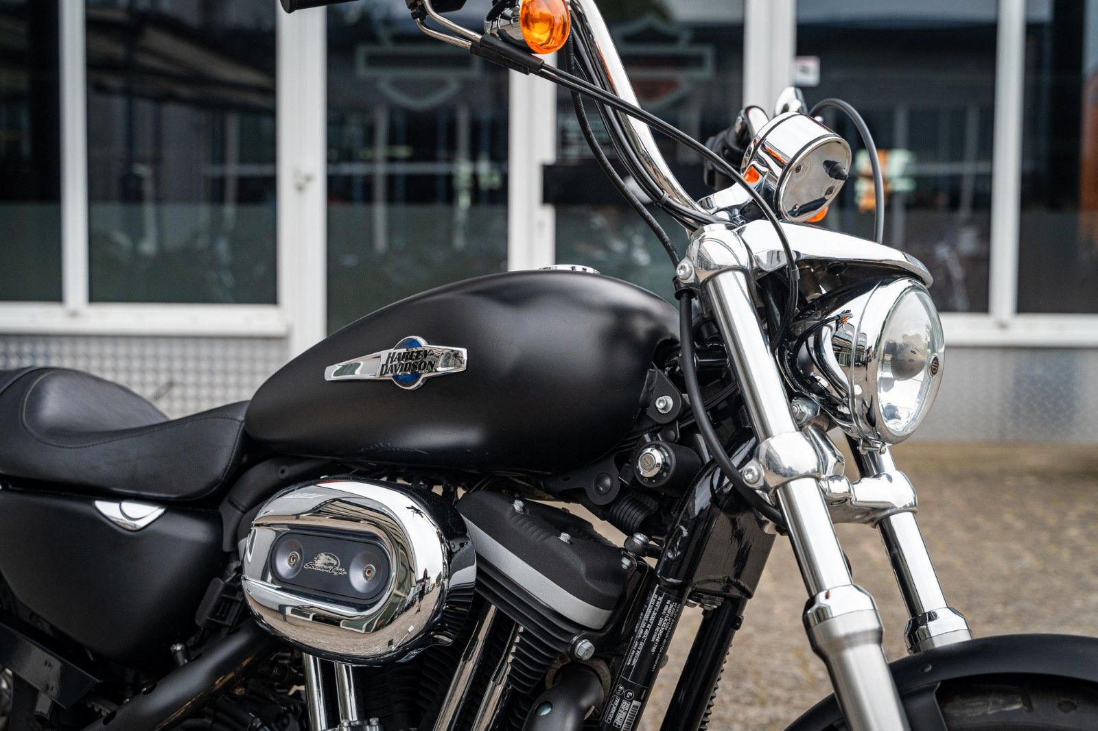 Fahrzeugabbildung Harley-Davidson Sportster XL1200CB Custom Limited -Vance&Hines-